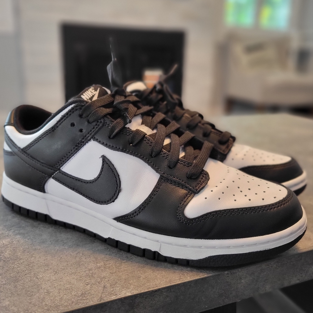 Men's size 10 Nike Dunk Low Panda Black White